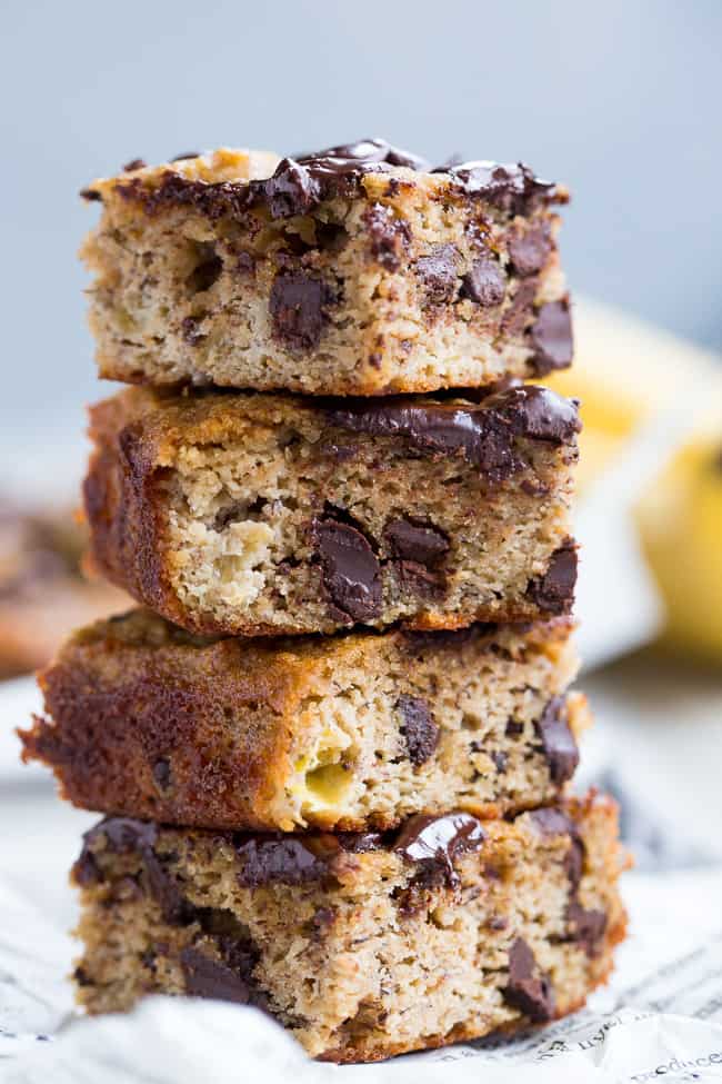 chocolate chip banana bread bars {paleo}