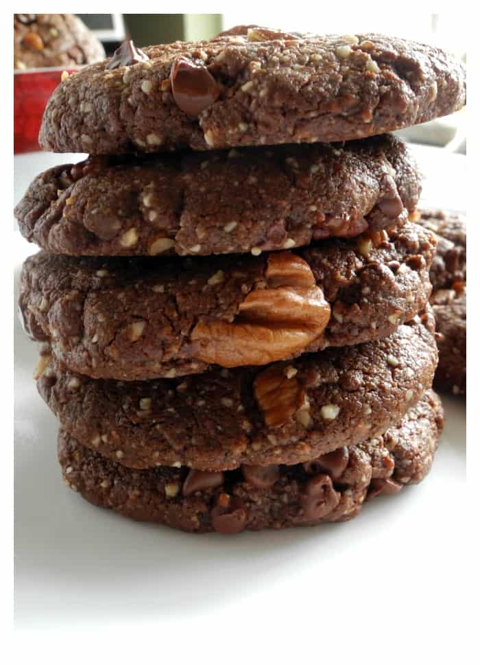 Double Chocolate Chip Pecan Cookies @paleorunmomma