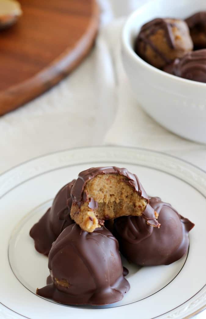 Chocolate Banana Sunflower Butter Truffles - paleo, vegan