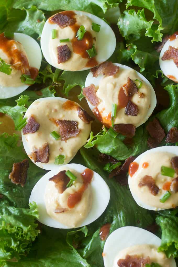 sriracha deviled eggs-8