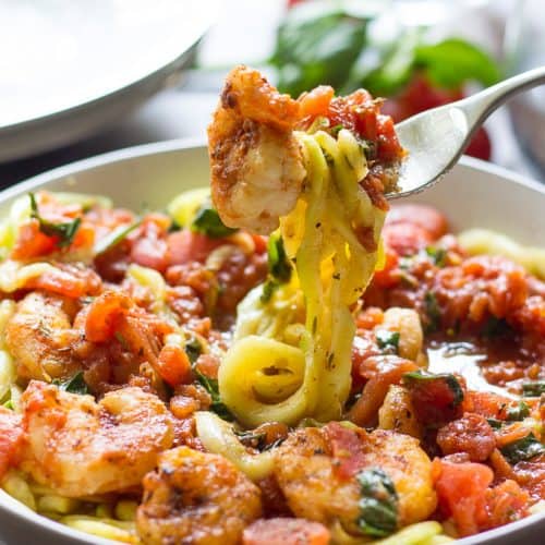 Paleo Zucchini Pasta With Spicy Shrimp Marinara Whole30