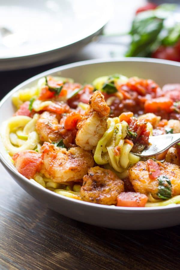 Paleo Zucchini Pasta with Spicy Shrimp Marinara {Whole30}