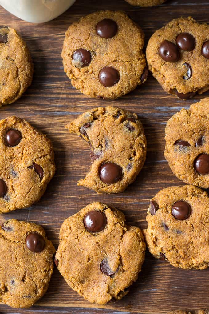 pumpkin-choc-chip-cookies-9