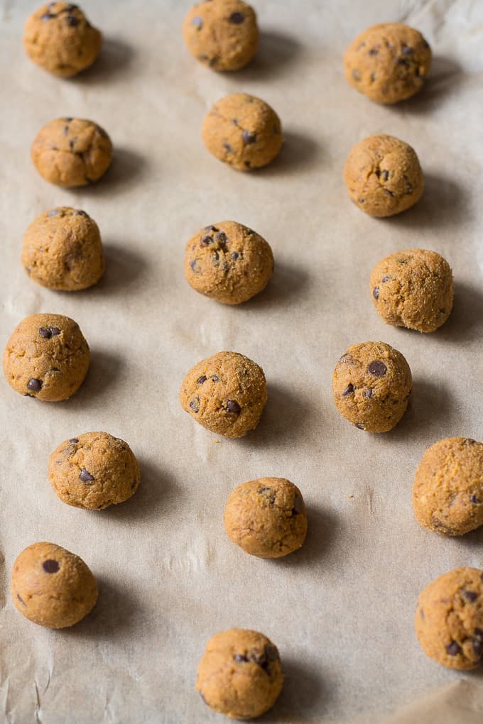 pumpkin-cookie-dough-truffles-6