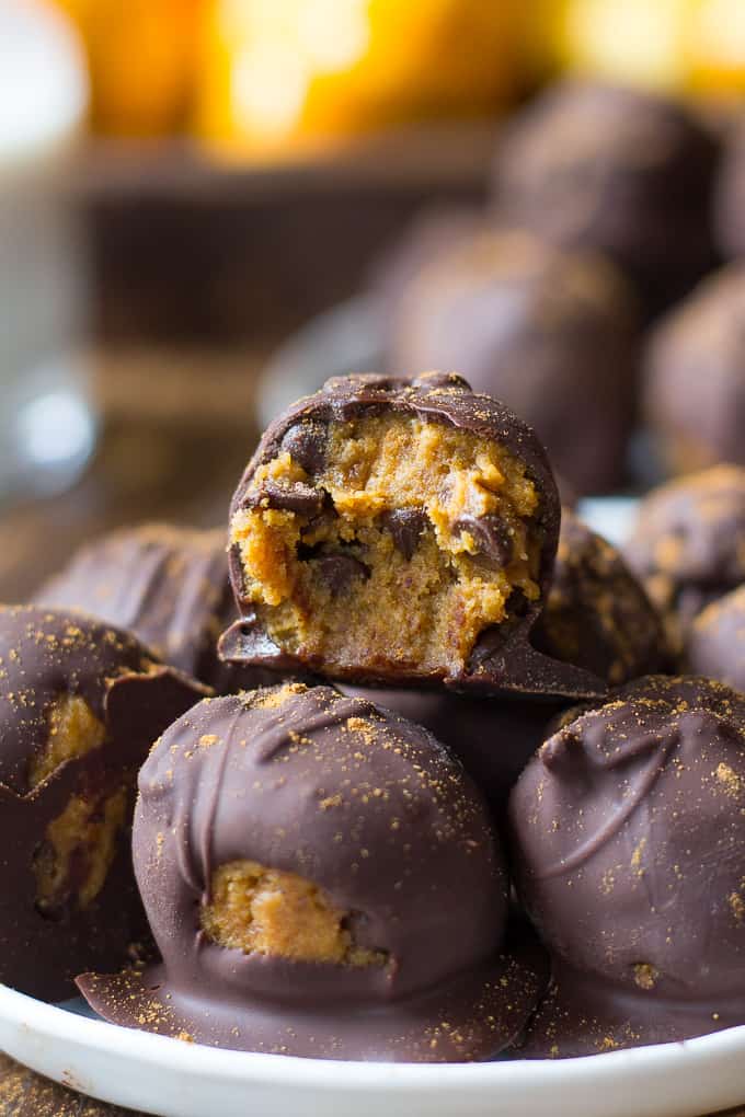 pumpkin-cookie-dough-truffles-7