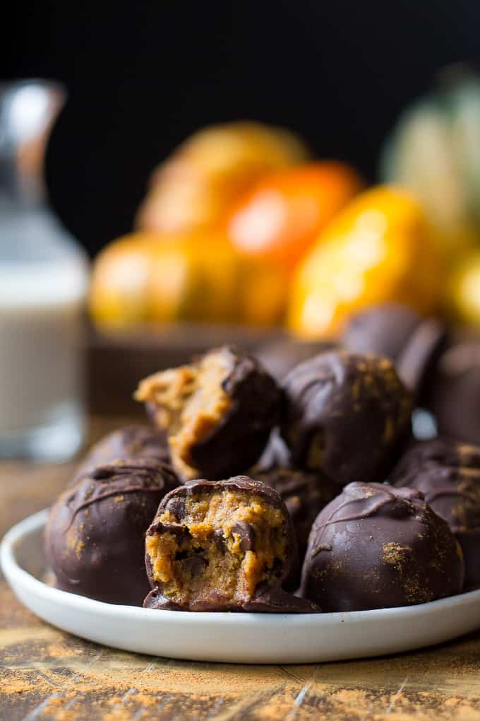 pumpkin-cookie-dough-truffles