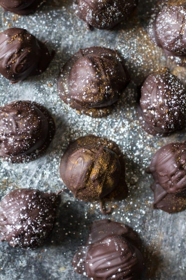 Chocolate Gingerbread Truffles {Paleo & Vegan} Paleo Running Momma