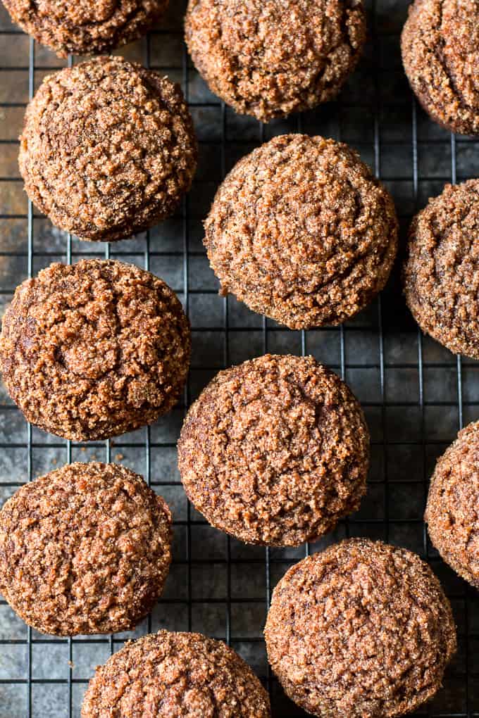 pumpkin-gingerbread-muffins