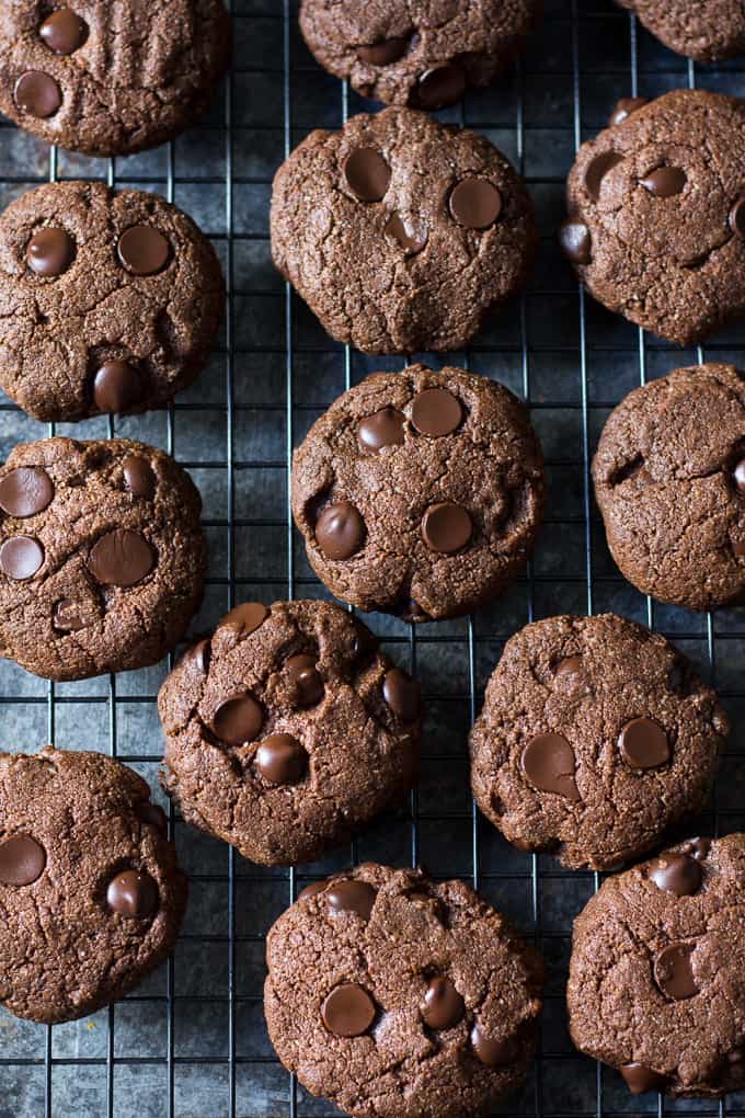 double-chocolate-tahini-cookies-8