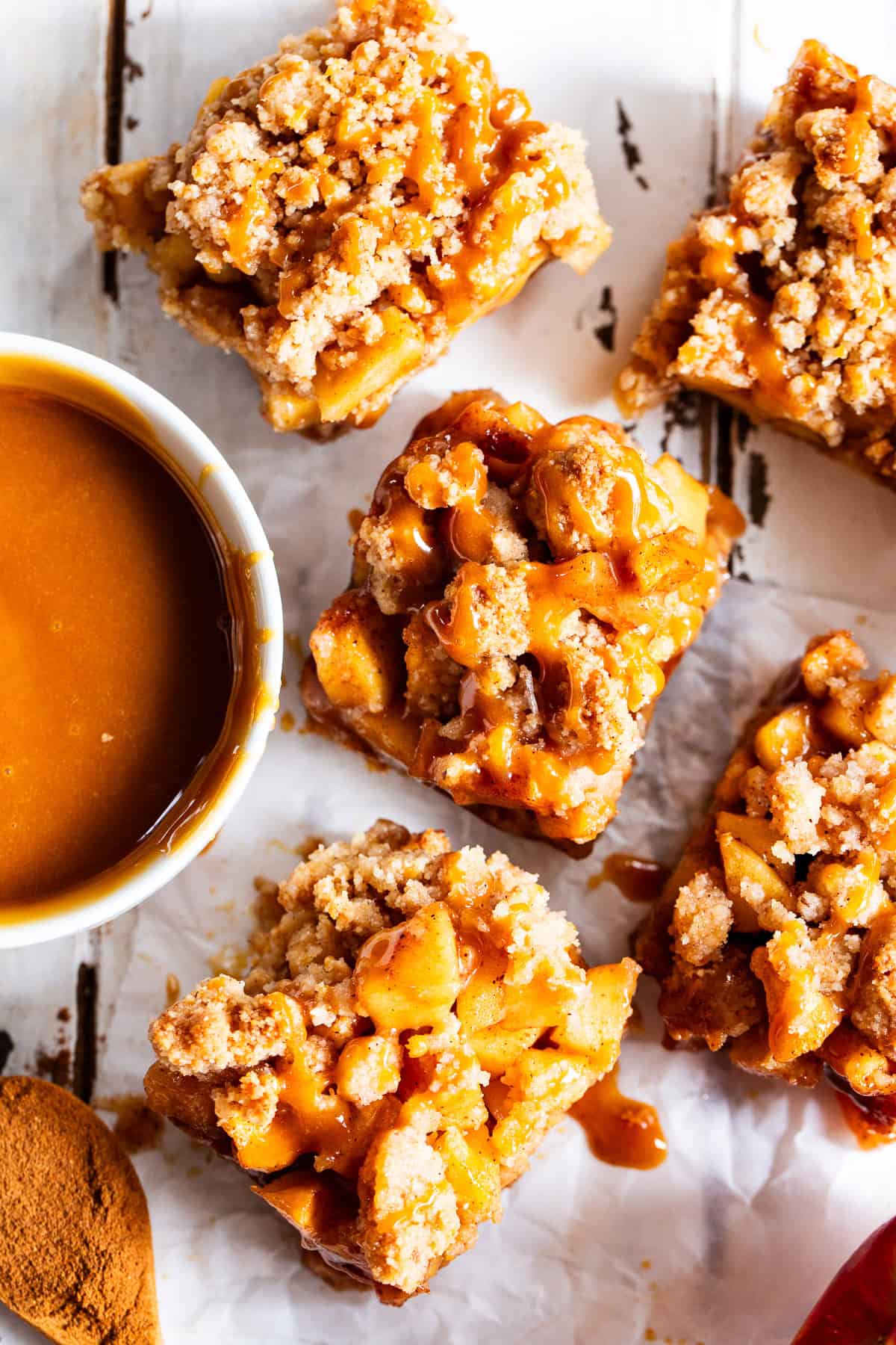 Gluten free dairy free apple pie bars with cinnamon crumble topping