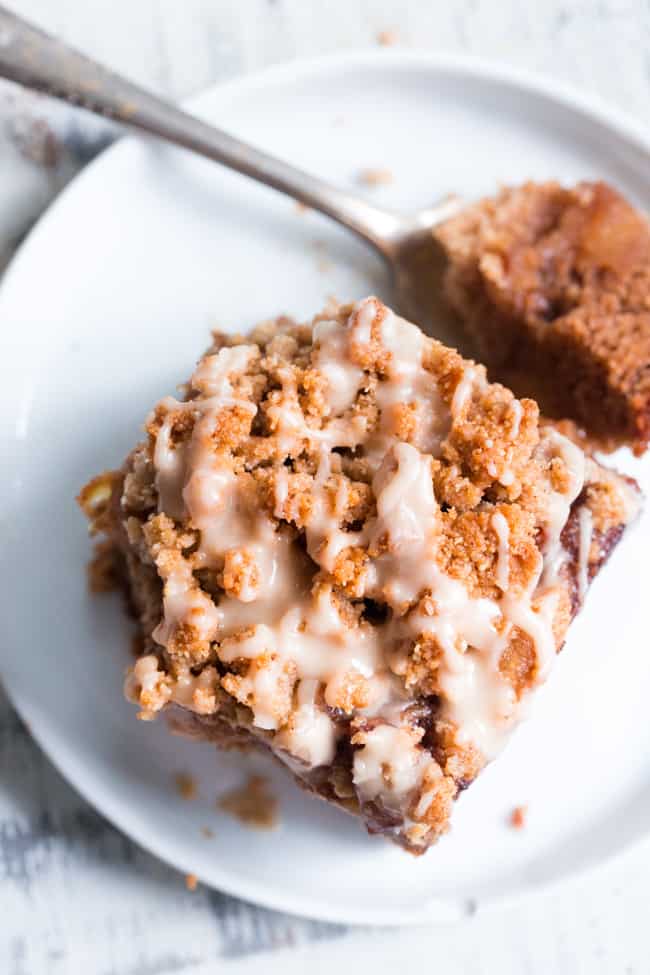 Apple Coffee Cake {With Cinnamon Streusel Topping} 