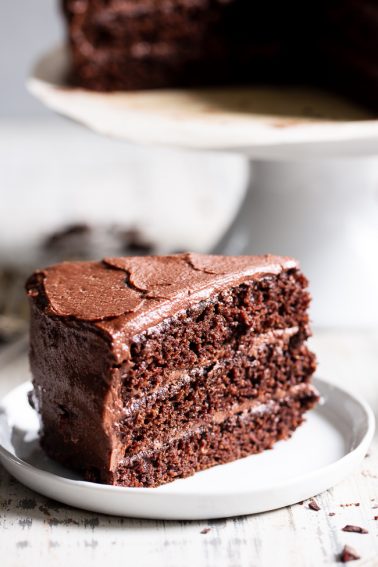 Paleo Chocolate Cake with Chocolate 