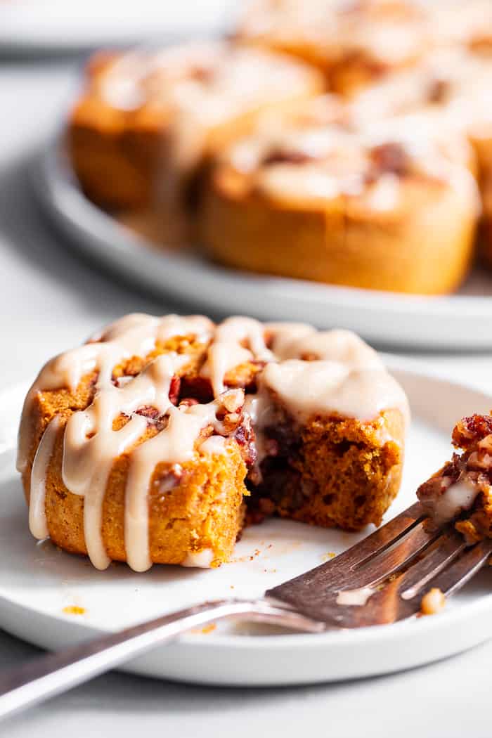 paleo pumpkin cinnamon rolls {gluten-free, dairy-free}