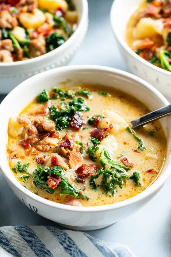 This healthier twist on classic Zuppa Toscana is insanely delicious, creamy, savory and so cozy during the cold months!  It’s packed with all the goodies, is totally dairy-free, paleo, and Whole30 compliant, and even has a low carb keto option. 