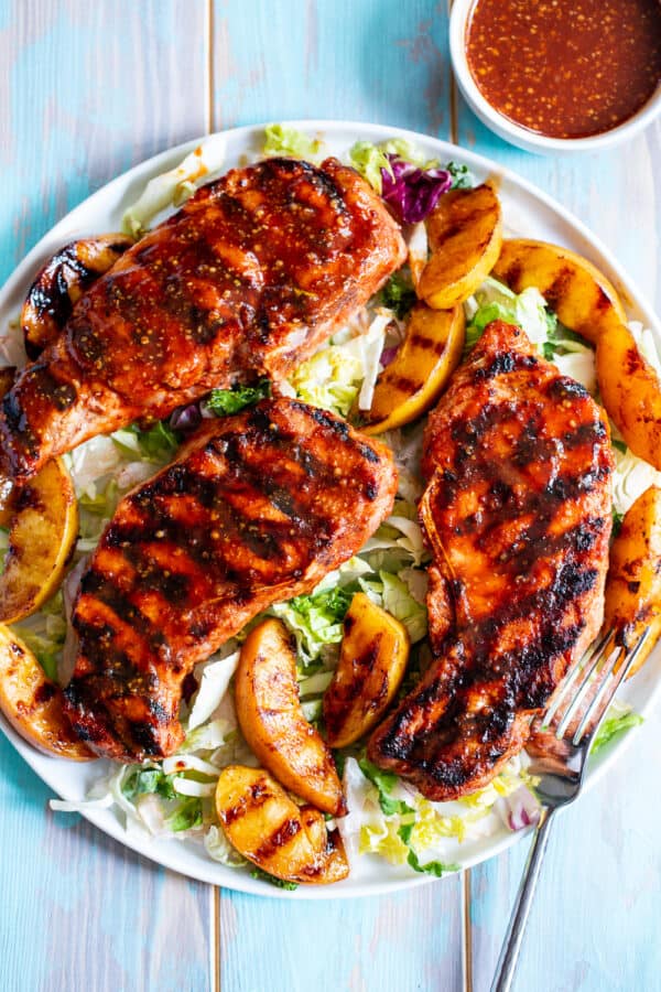 Paleo Grilled Pork Chops with Peaches 