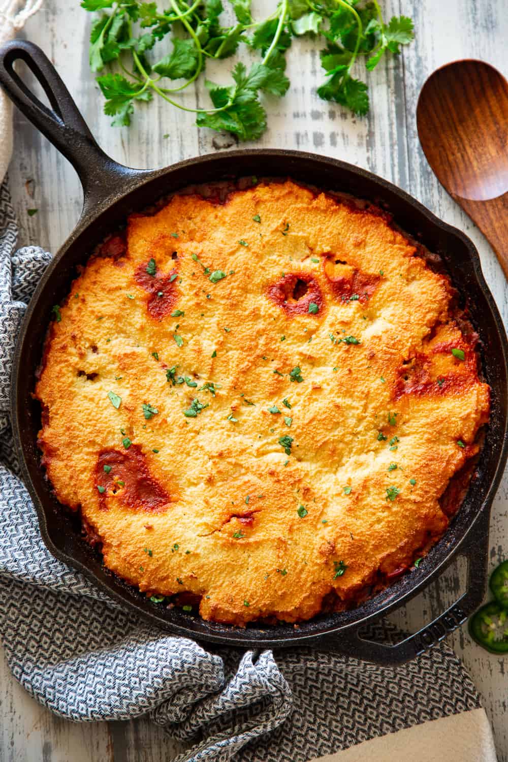 Cornbread Chili Skillet Pie {Grain Free, Paleo} | The Paleo Running Momma