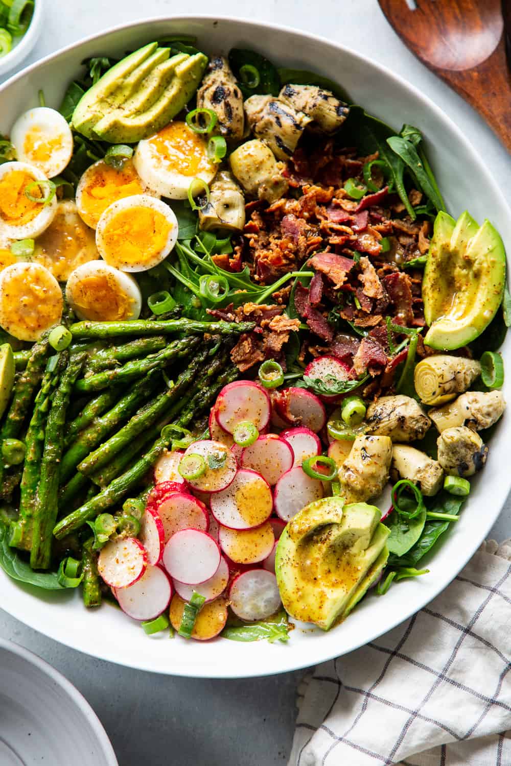 https://www.paleorunningmomma.com/wp-content/uploads/2022/03/spring-cobb-salad-5.jpg