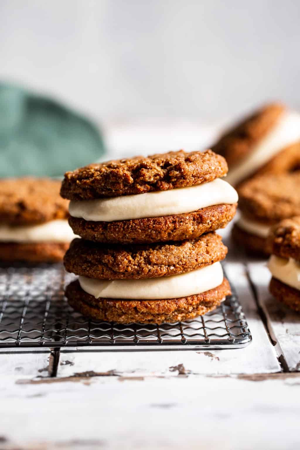 Paleo Oatmeal Creme Pies {Vegan} The Paleo Running Momma